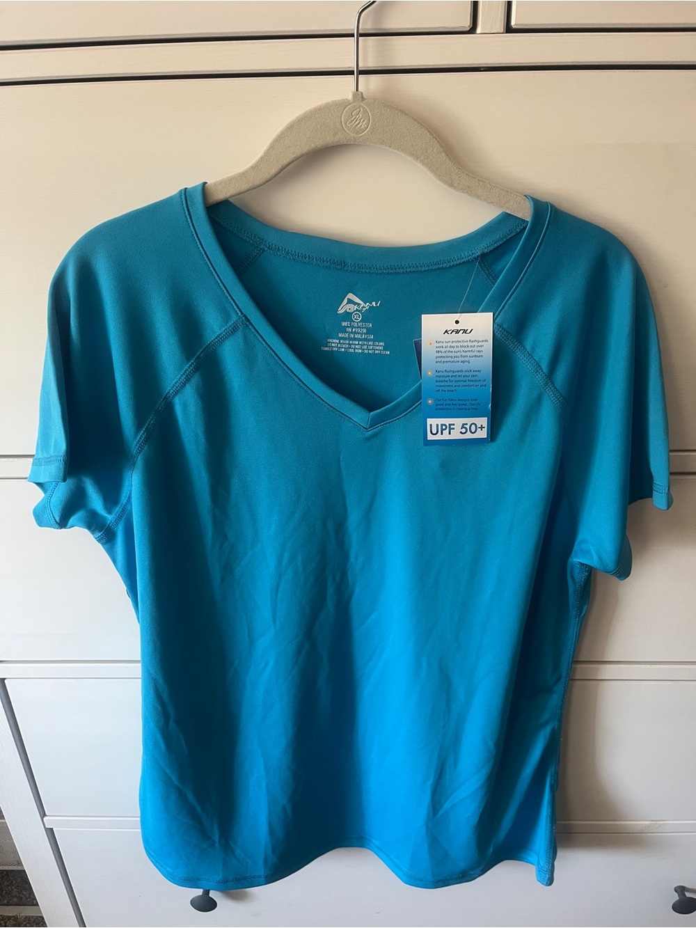 NWT Kanu Surf Women's V-Neck Short Sleeve Tee/Rashguard Turquoise Blue Size XL